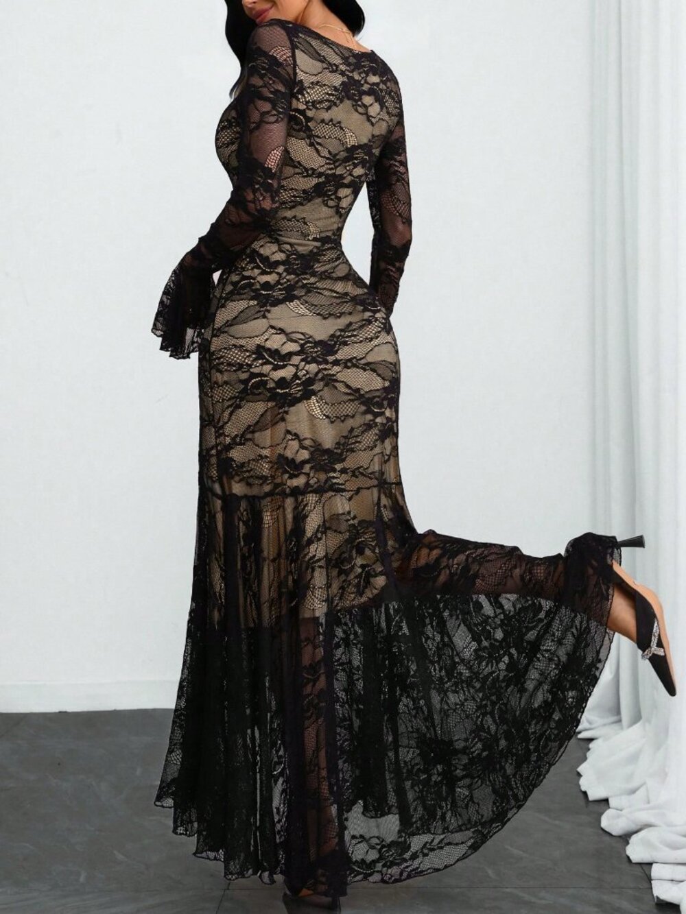 Black Elegant Women's Sexy Square Neck Lace Ruffle Sleeve Maxi Dress - Picture 2 of 5
